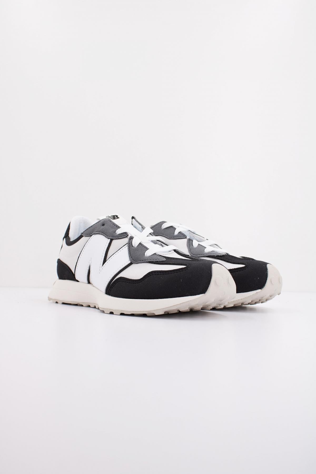 NEW BALANCE GS GX en color NEGRO (2)