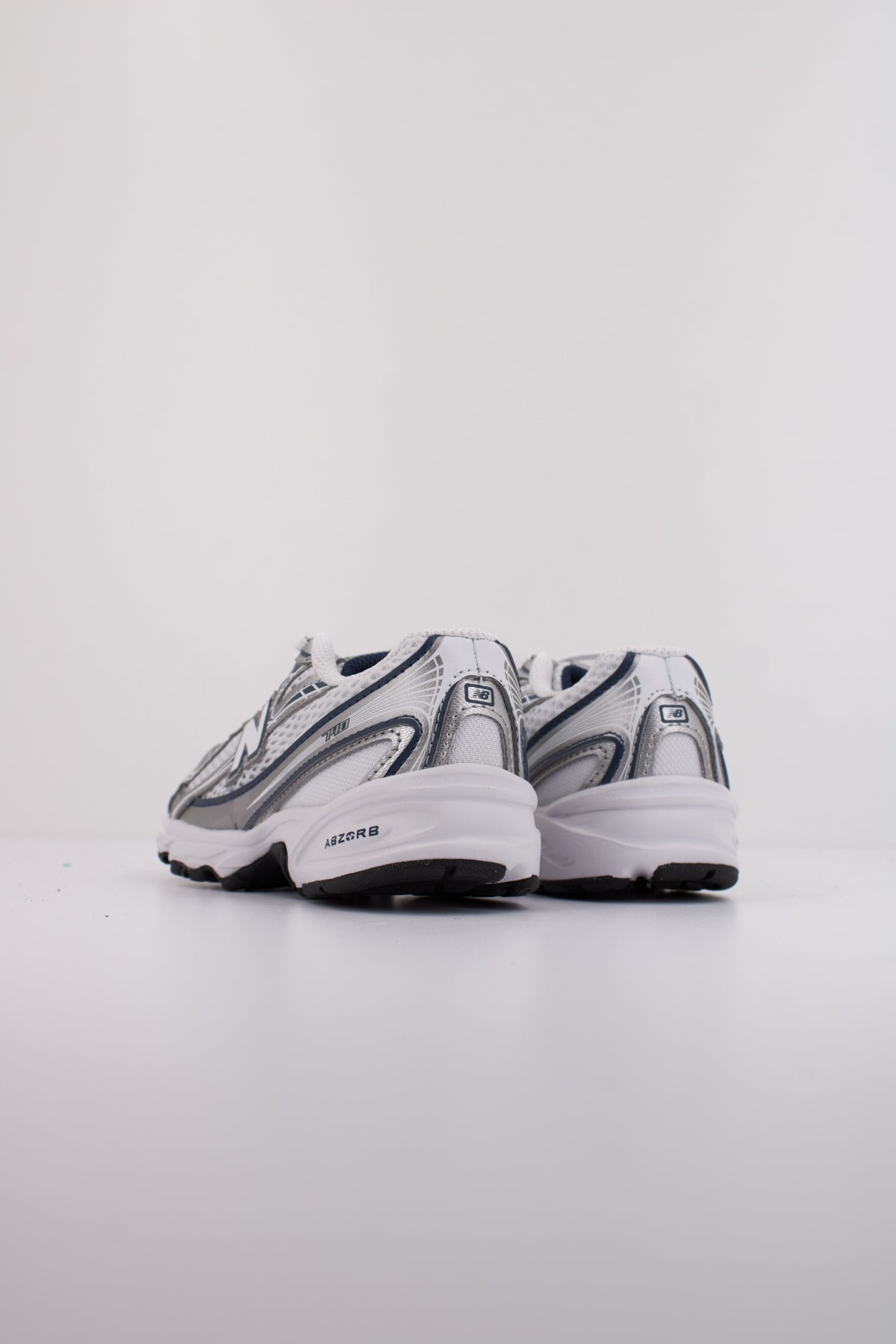 NEW BALANCE PZ en color BLANCO (4)