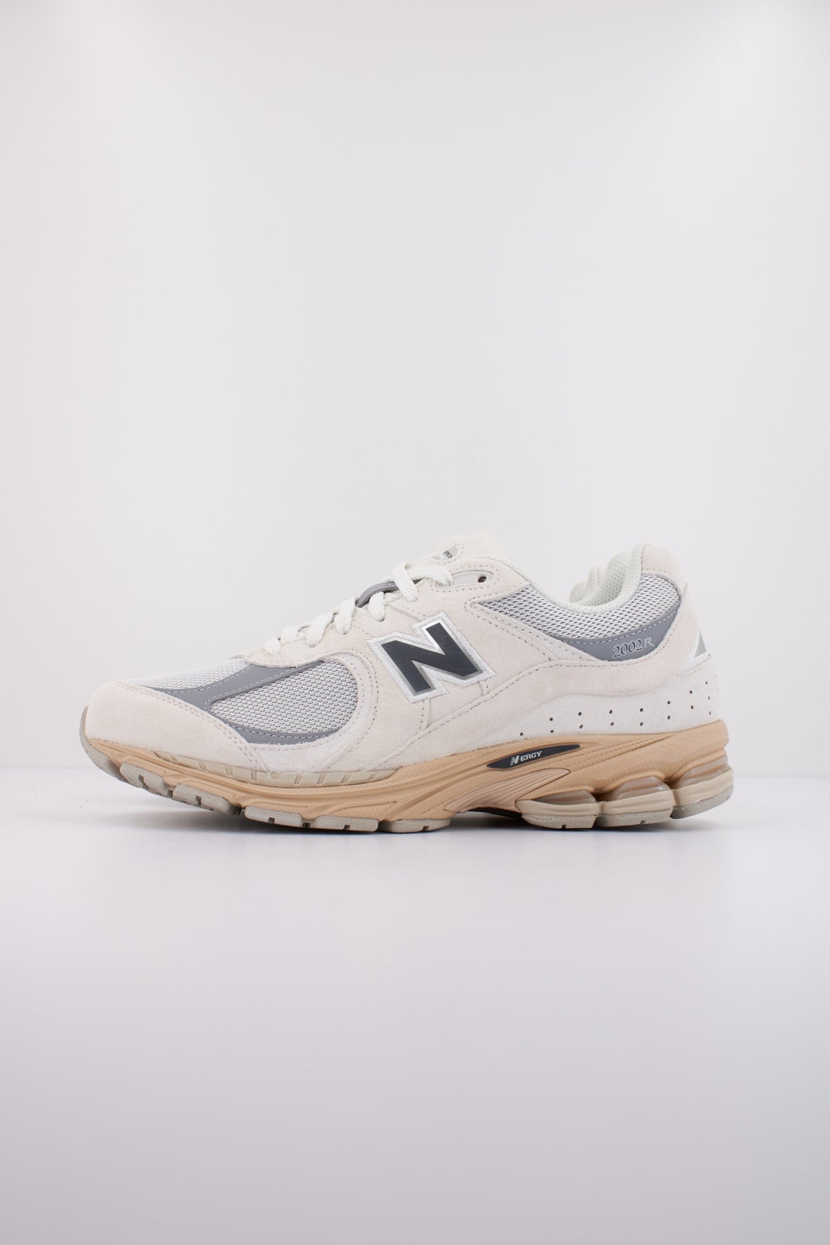 NEW BALANCE U en color BLANCO (1)