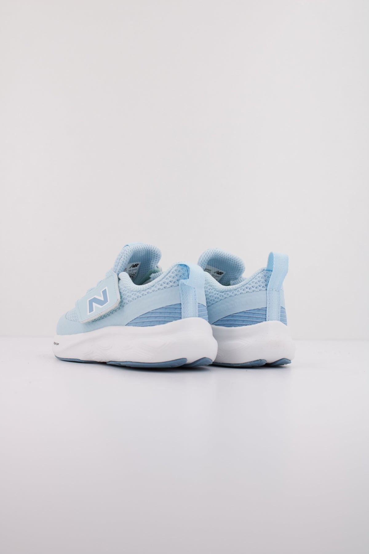 NEW BALANCE NW en color AZUL (4)