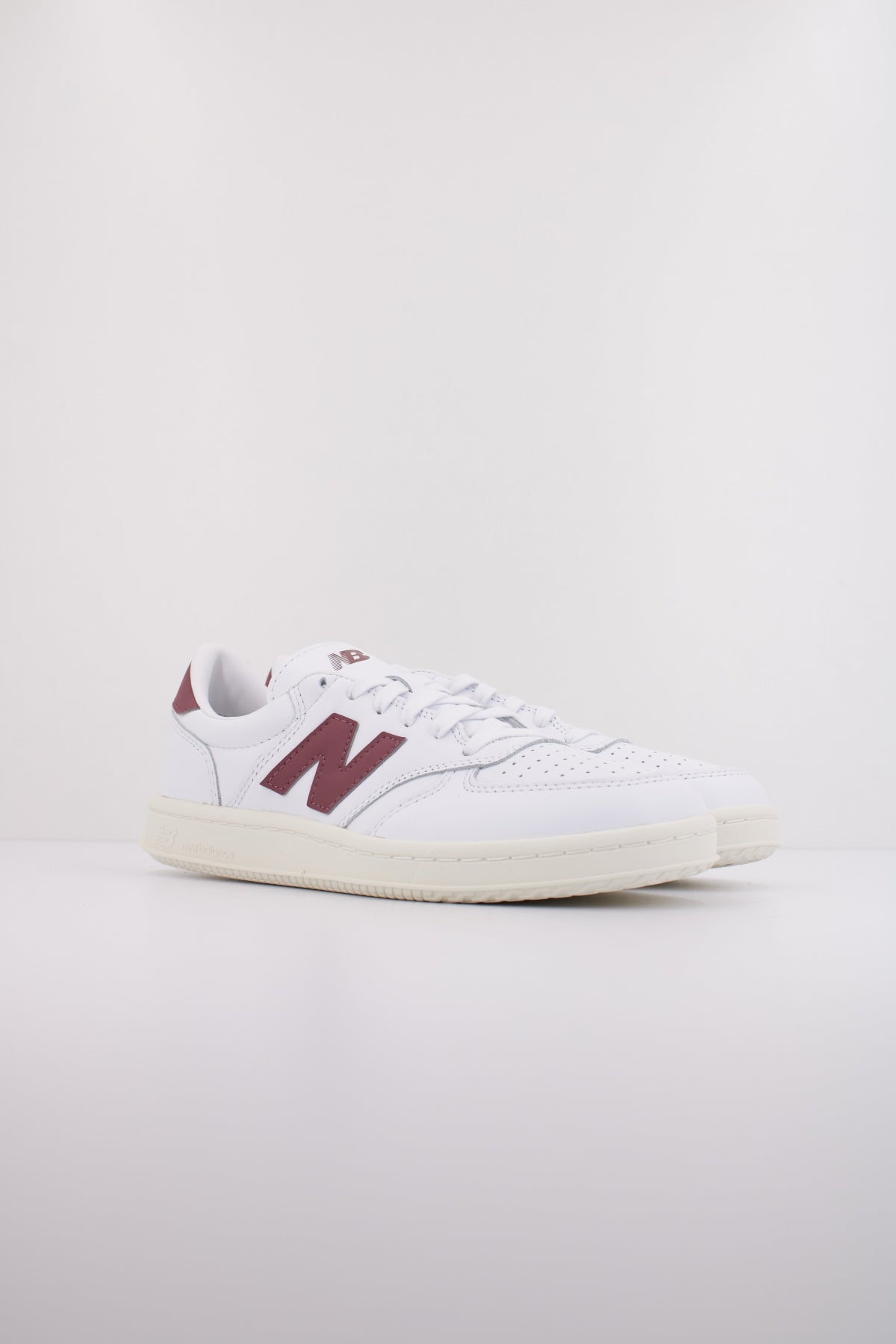 NEW BALANCE CT en color BLANCO (2)