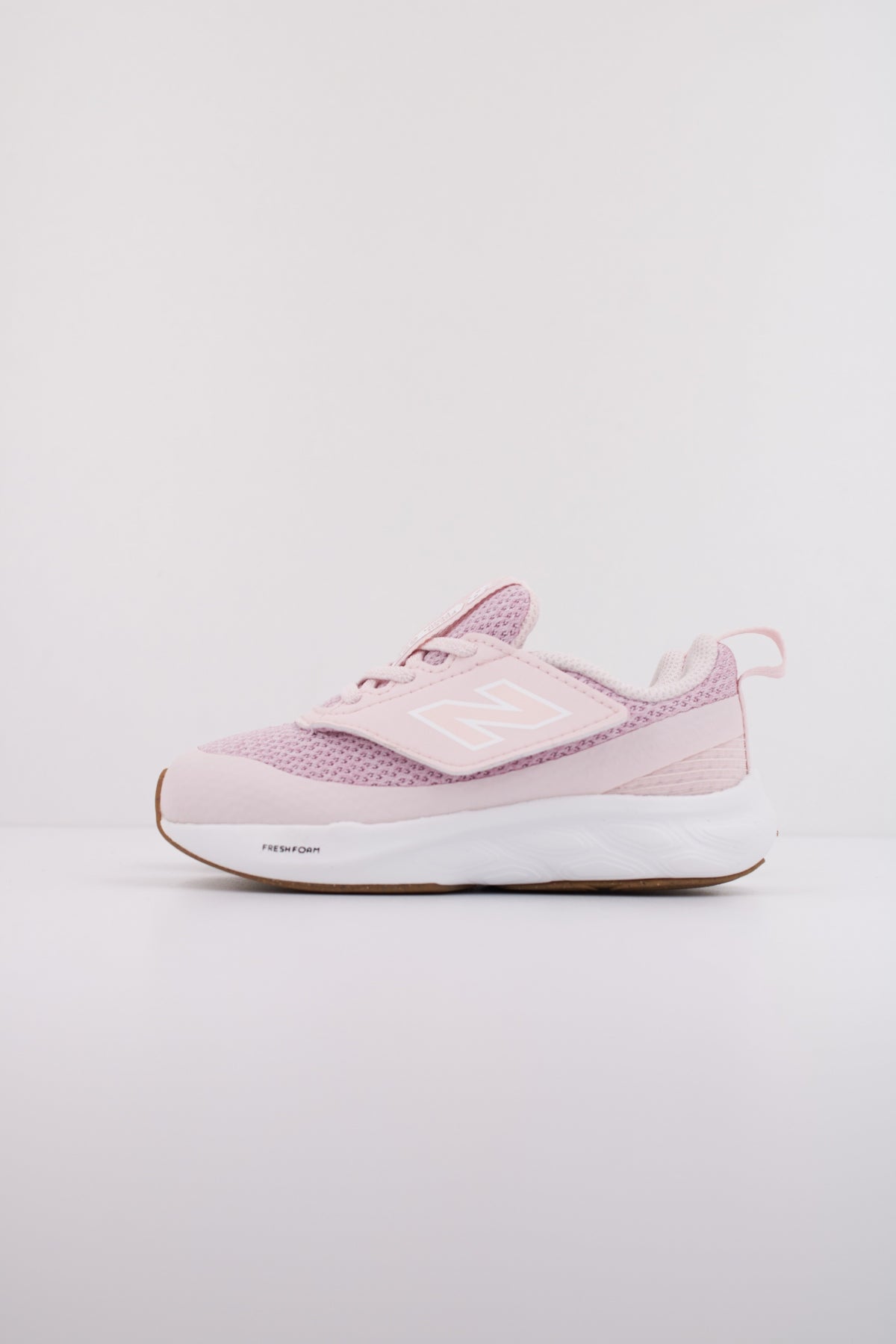 NEW BALANCE NW en color ROSA (1)