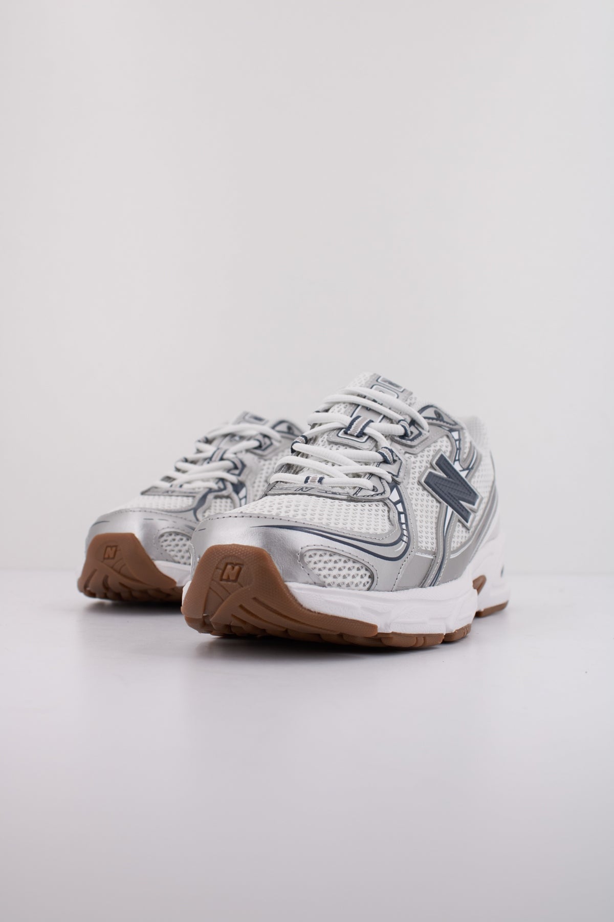 NEW BALANCE U SN en color BLANCO (2)