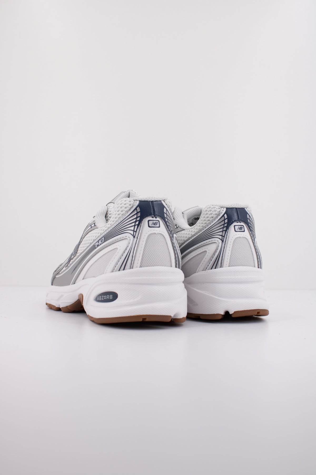 NEW BALANCE U SN en color BLANCO (4)