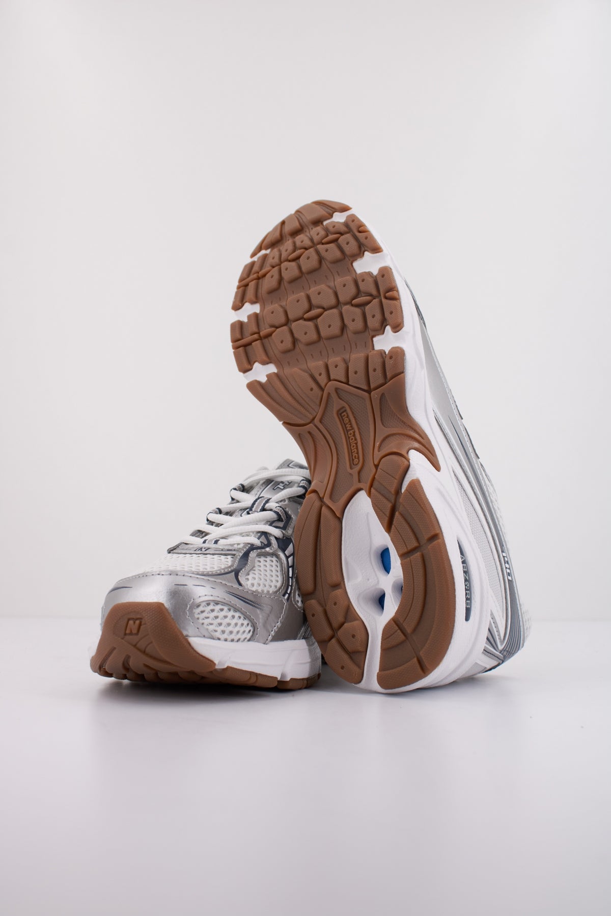 NEW BALANCE U SN en color BLANCO (5)
