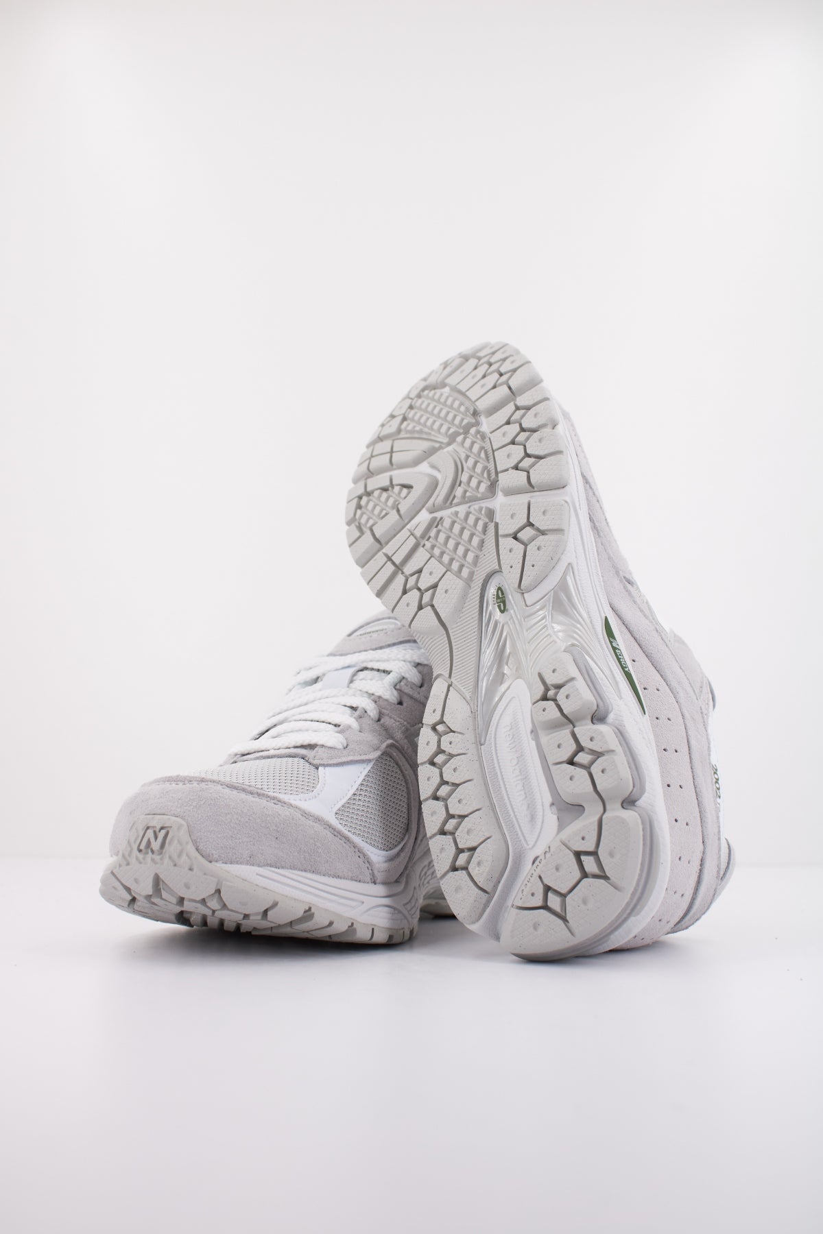 NEW BALANCE U en color GRIS (5)