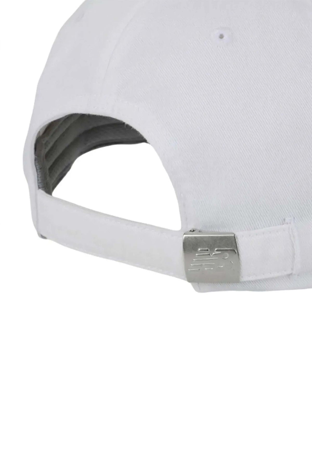 NEW BALANCE CLASSIC HAT V . en color BLANCO (3)