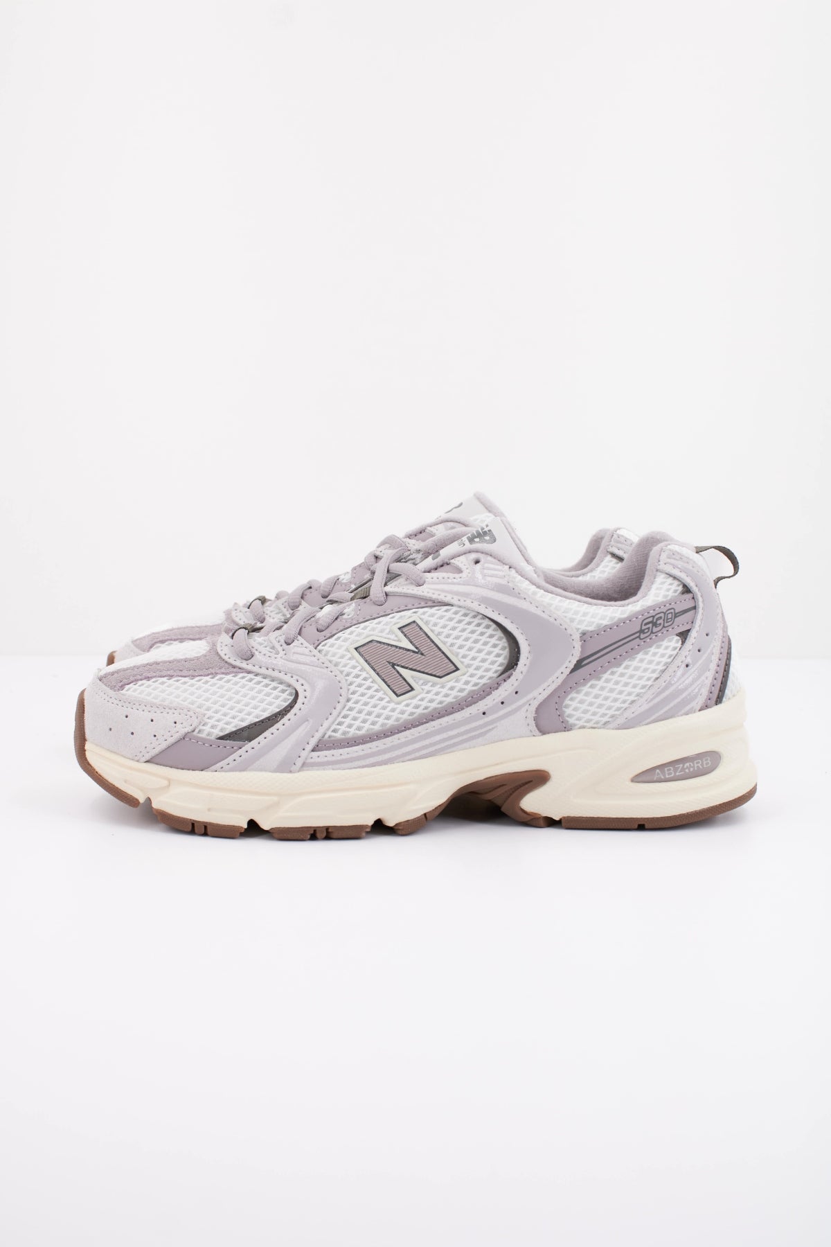 NEW BALANCE U en color GRIS (1)
