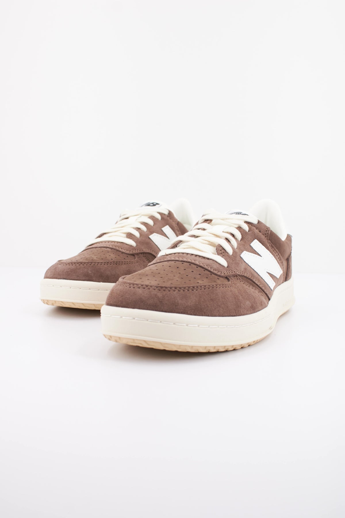 NEW BALANCE M en color MARRON (2)