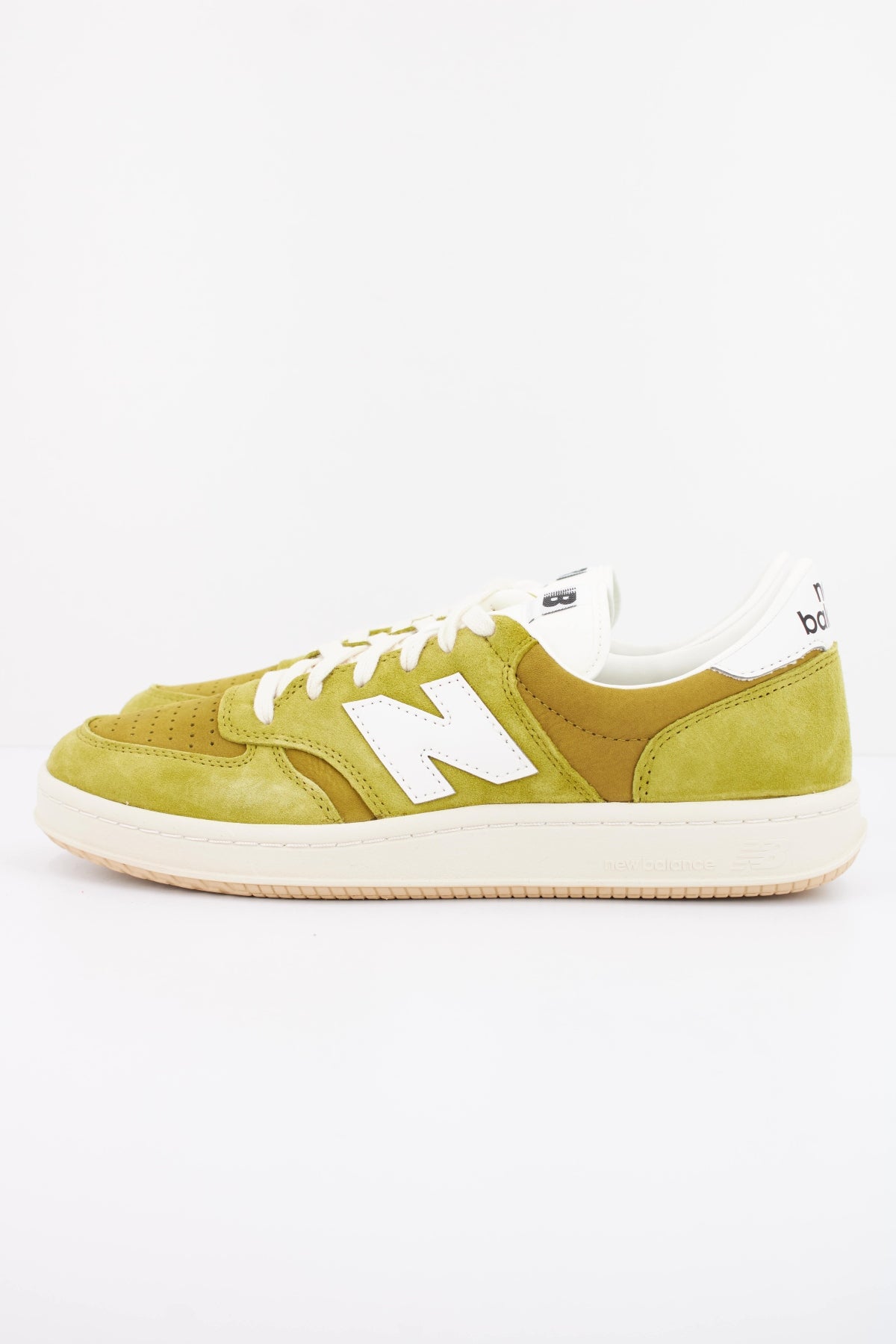 NEW BALANCE M en color VERDE (1)