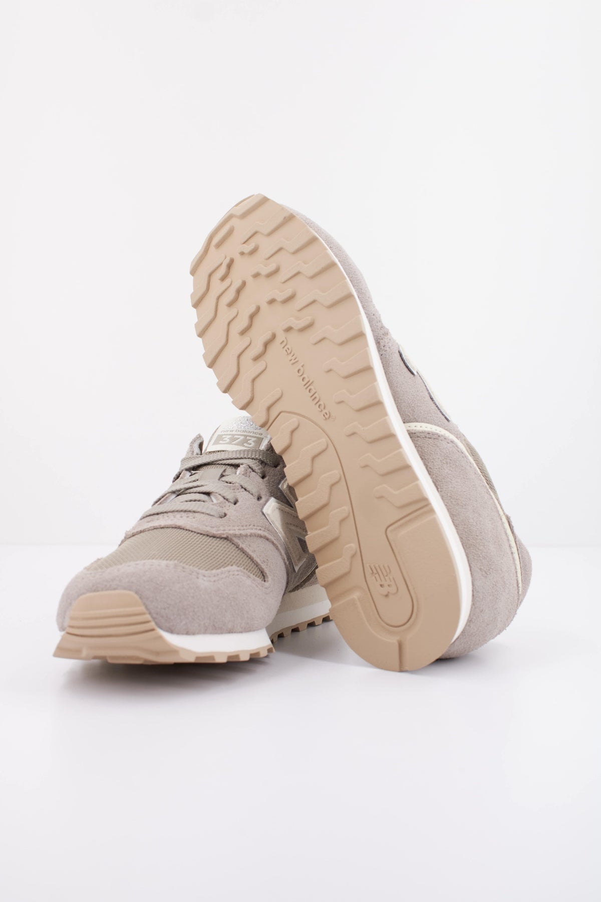 NEW BALANCE WL en color VERDE (5)