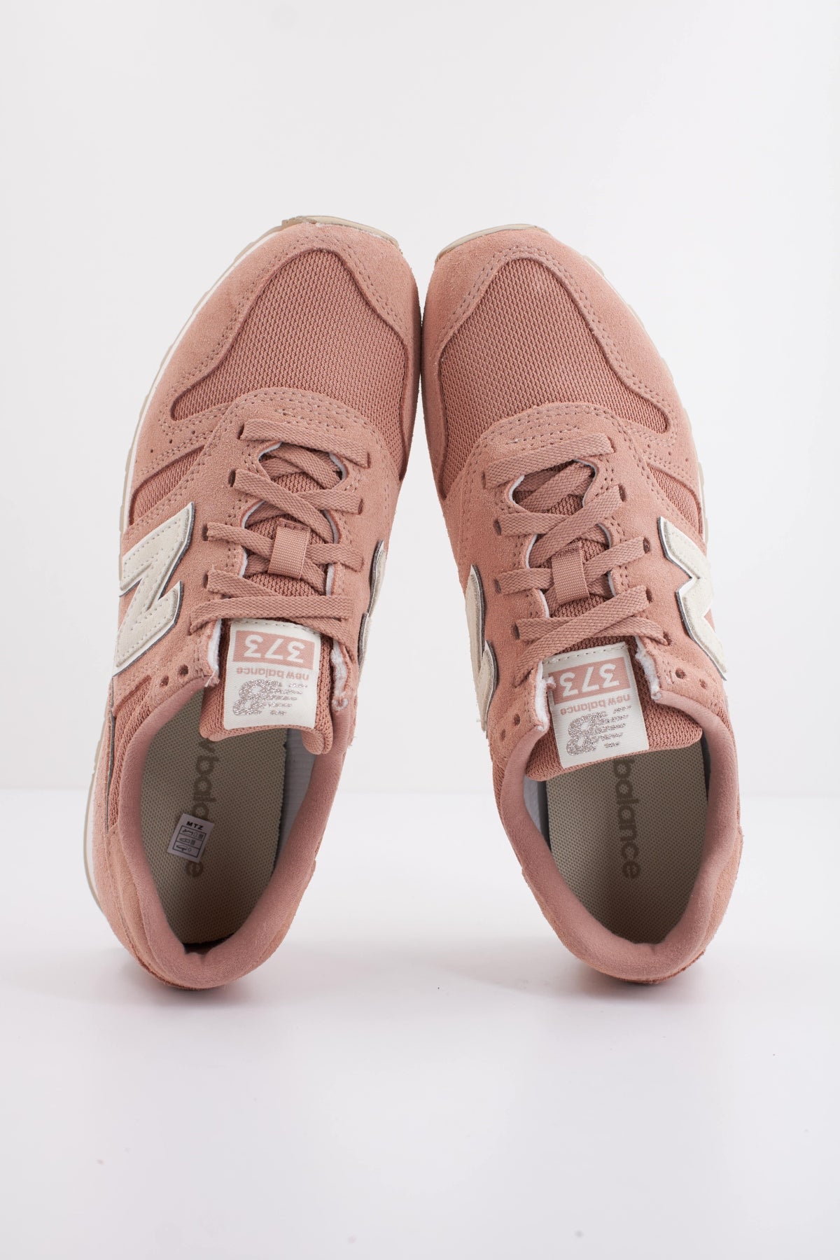 NEW BALANCE WL en color ROSA (3)