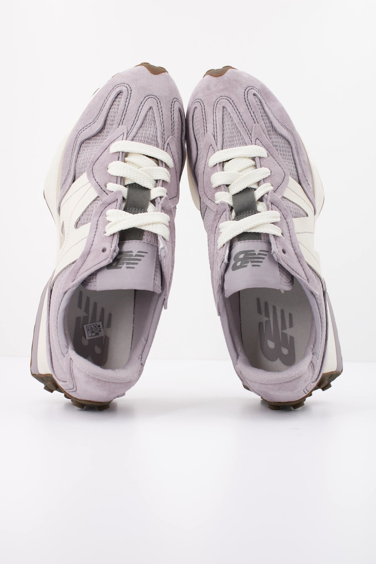 NEW BALANCE U en color VIOLETA (3)