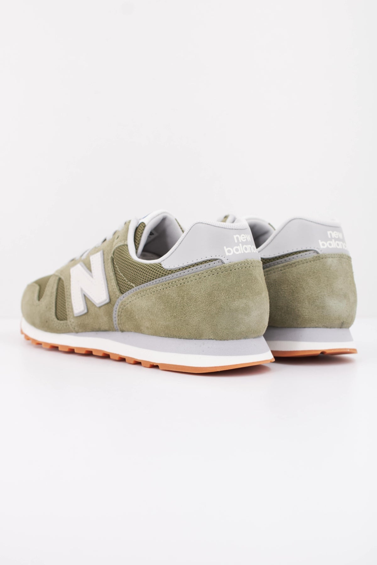 NEW BALANCE ML en color VERDE (4)