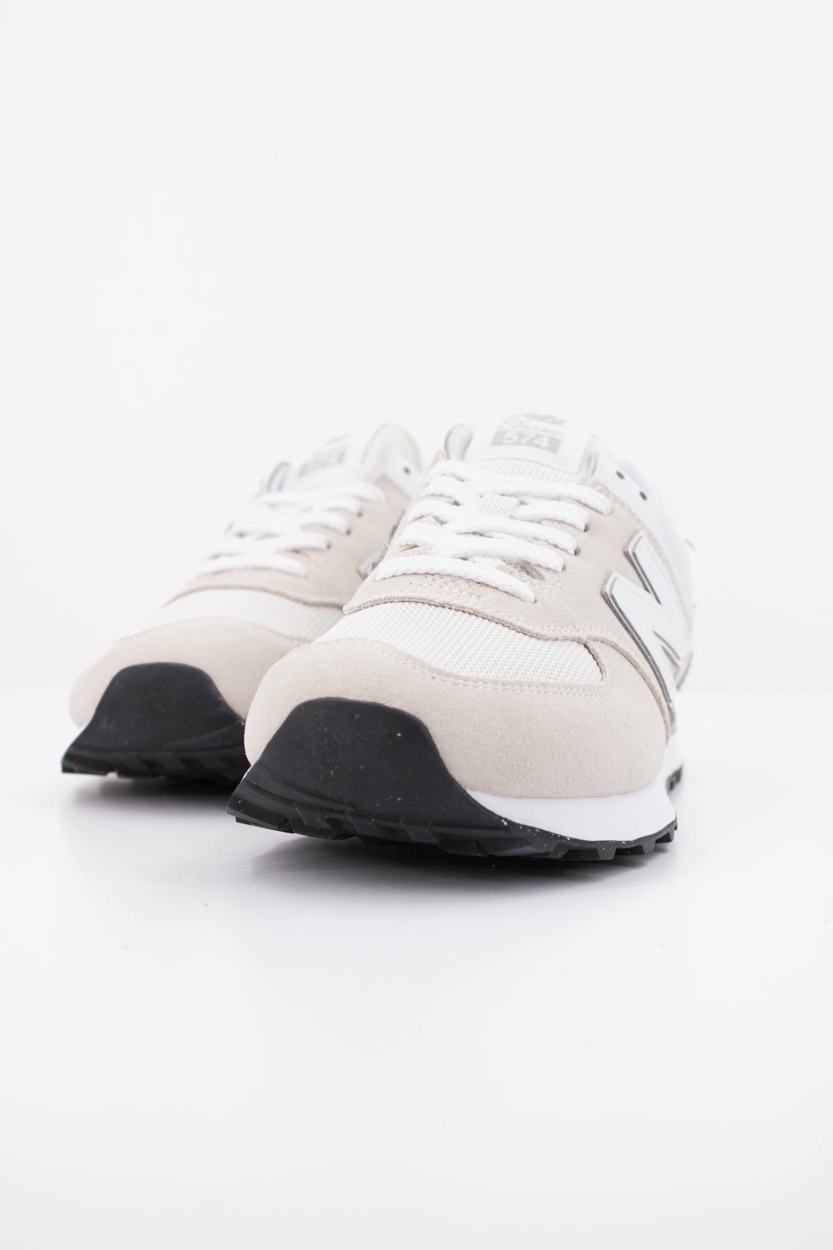NEW BALANCE ML en color BEIS (2)