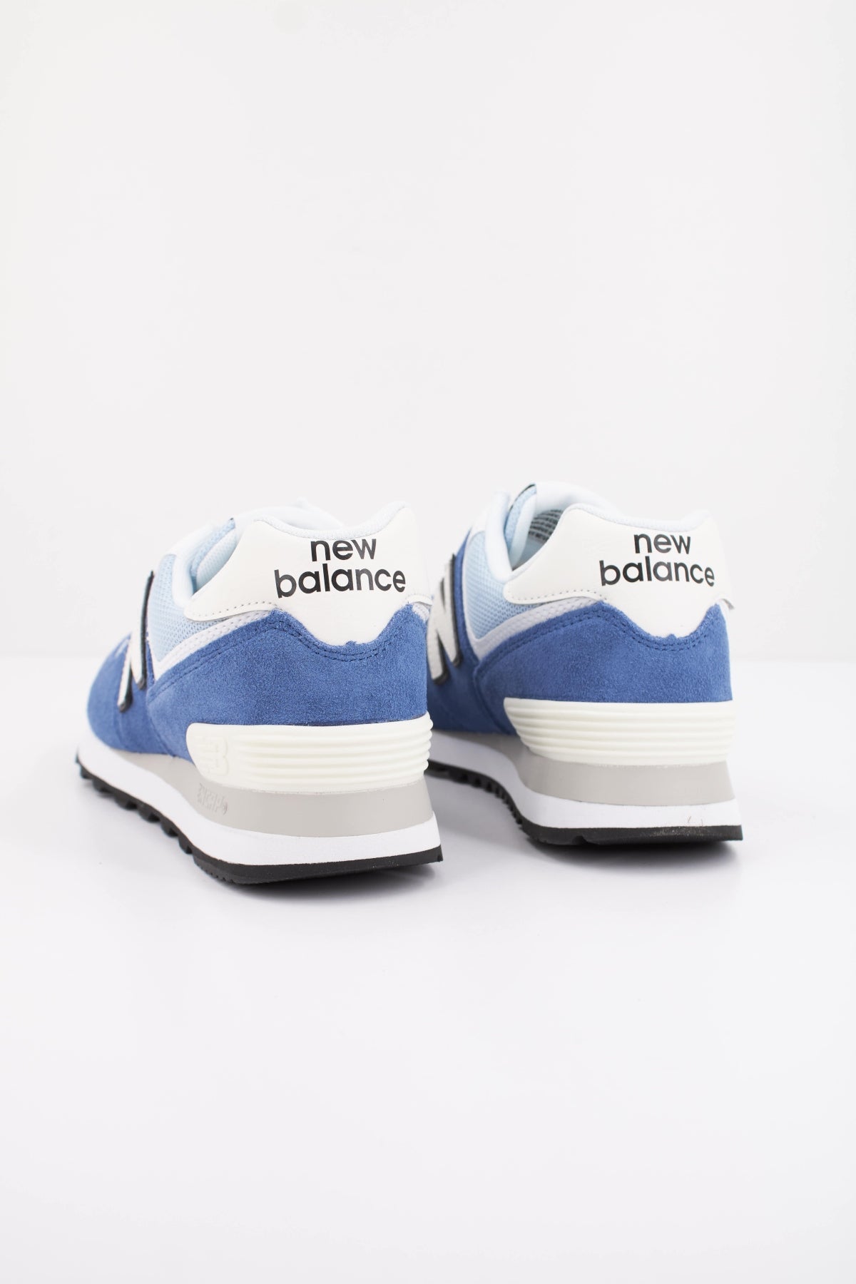 NEW BALANCE U en color AZUL (4)
