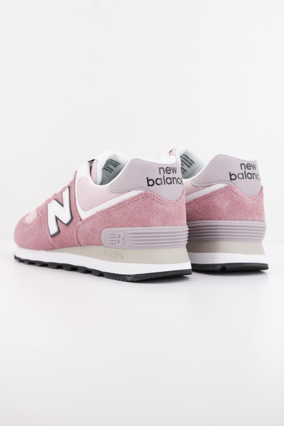 NEW BALANCE U en color ROSA (4)