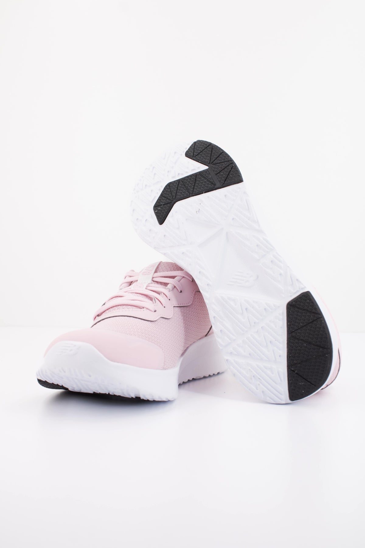 NEW BALANCE GK en color ROSA (5)
