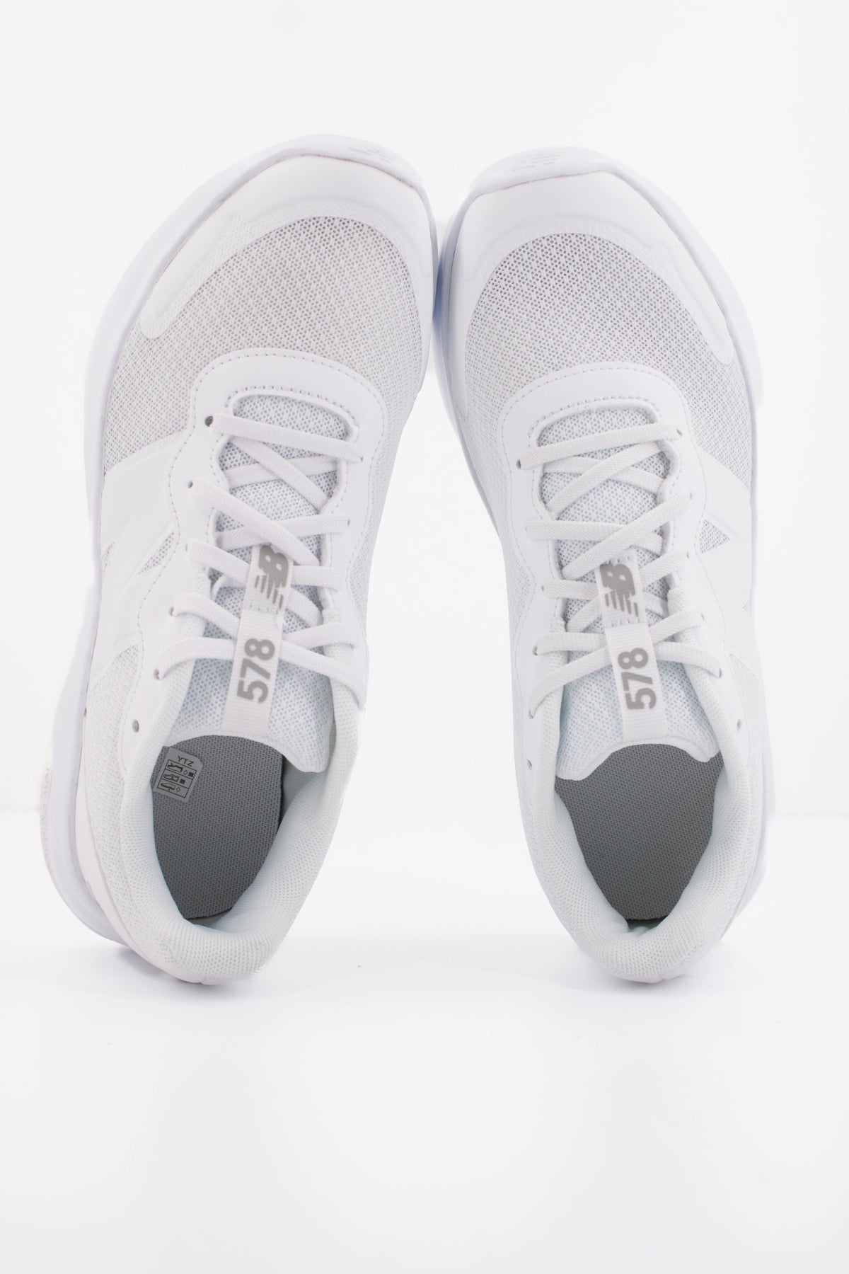 NEW BALANCE GK en color BLANCO (3)