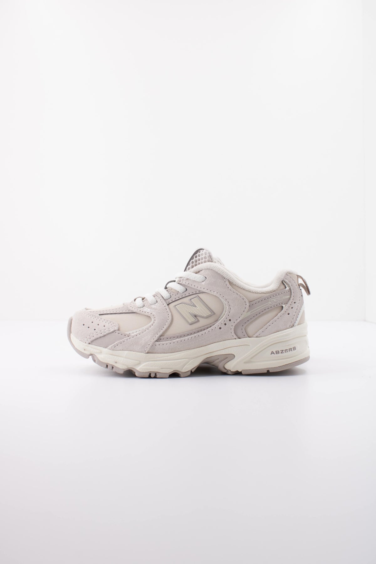 NEW BALANCE PZ en color GRIS (1)