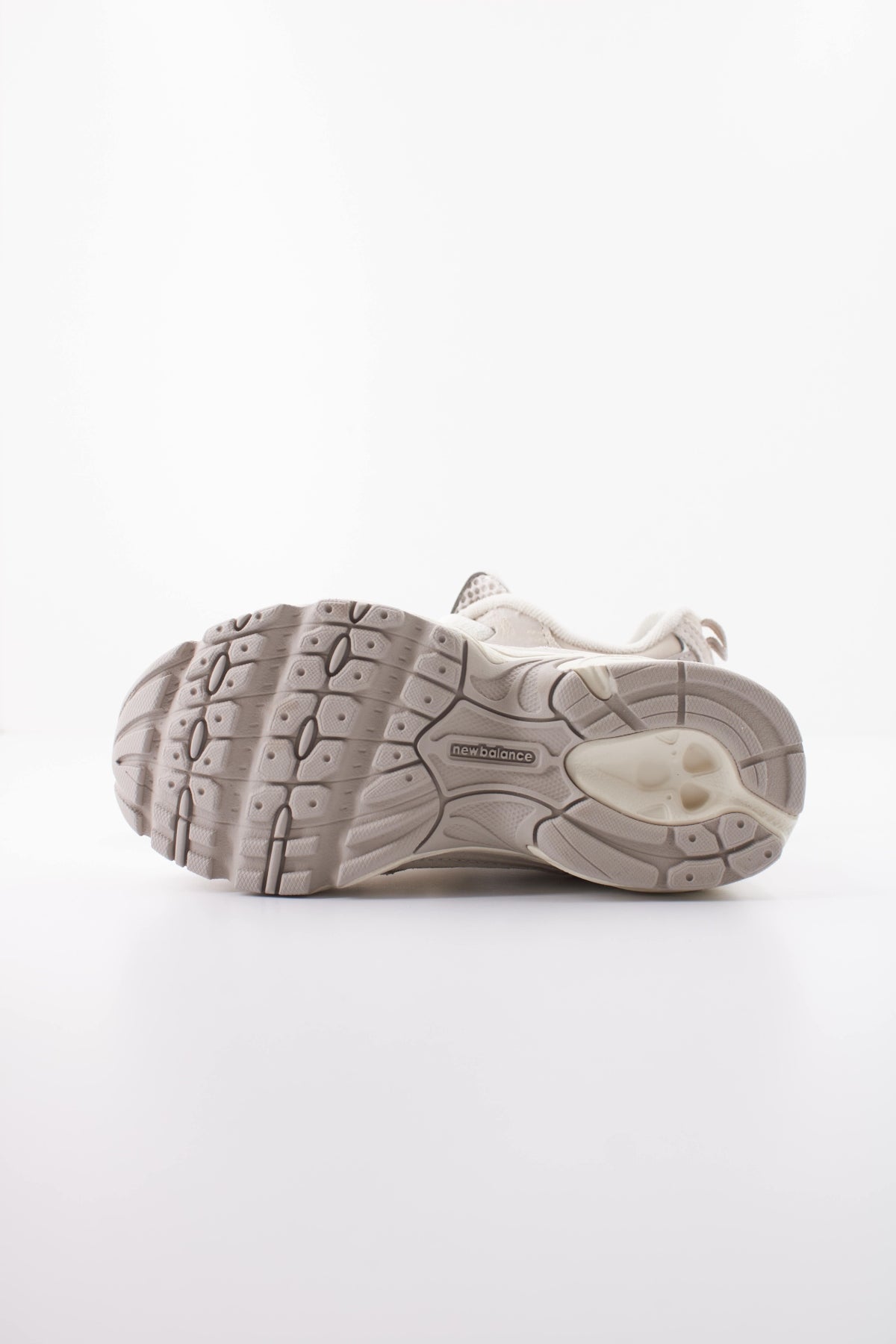 NEW BALANCE PZ en color GRIS (5)