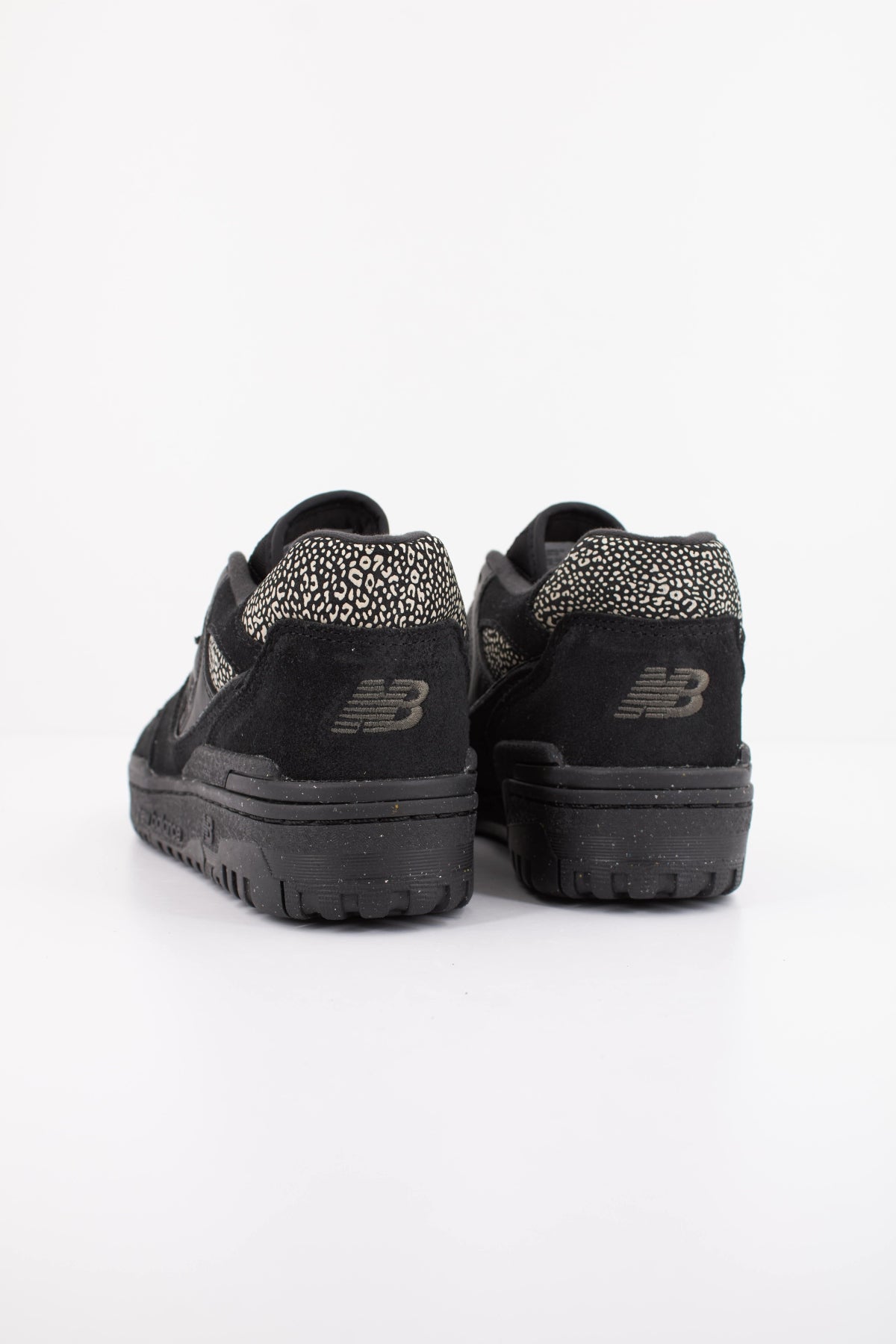 NEW BALANCE BBW en color NEGRO (4)