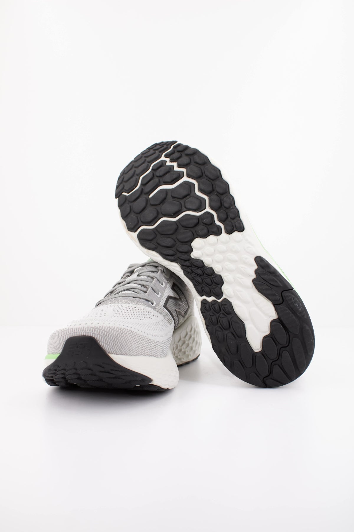 NEW BALANCE MEVOZ LG en color GRIS (5)
