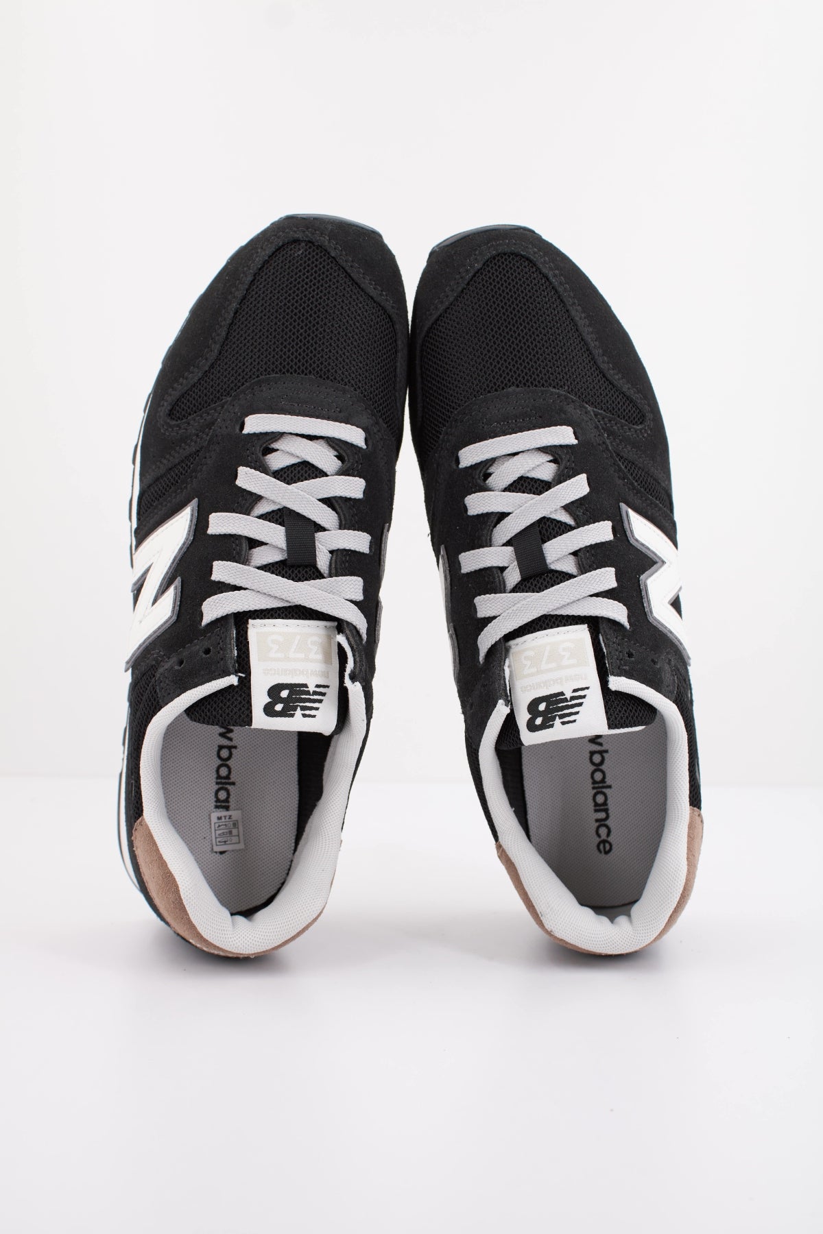 NEW BALANCE ML XB en color NEGRO (3)