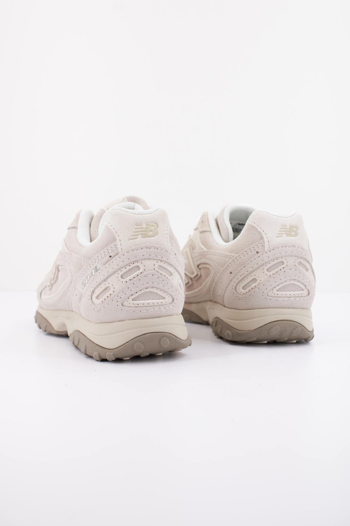 NEW BALANCE UL en color BEIS (4)