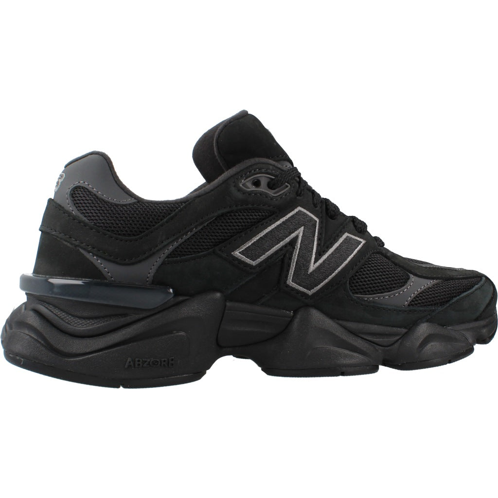 NEW BALANCE U ZGE DEPORTIVO en color NEGRO (4)