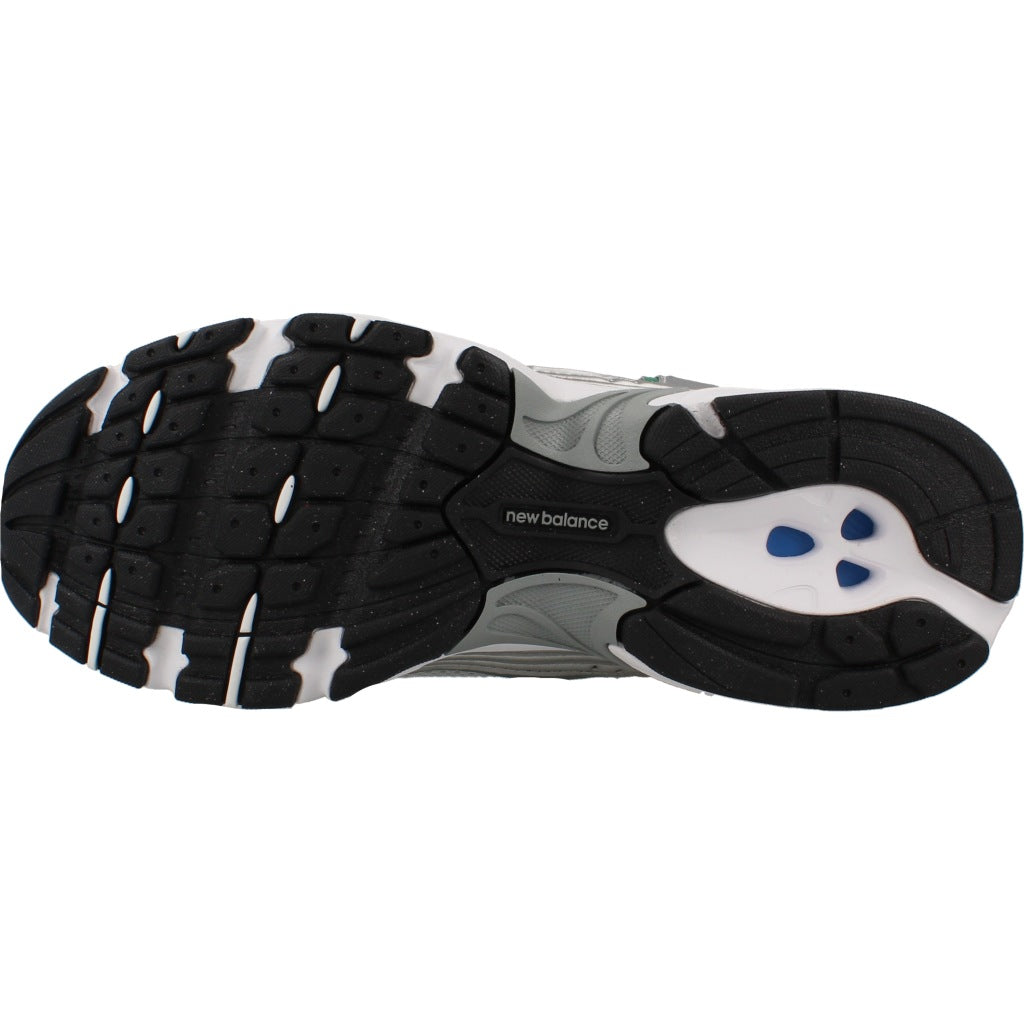 NEW BALANCE U SMS DEPORTIVO en color PLATA (6)