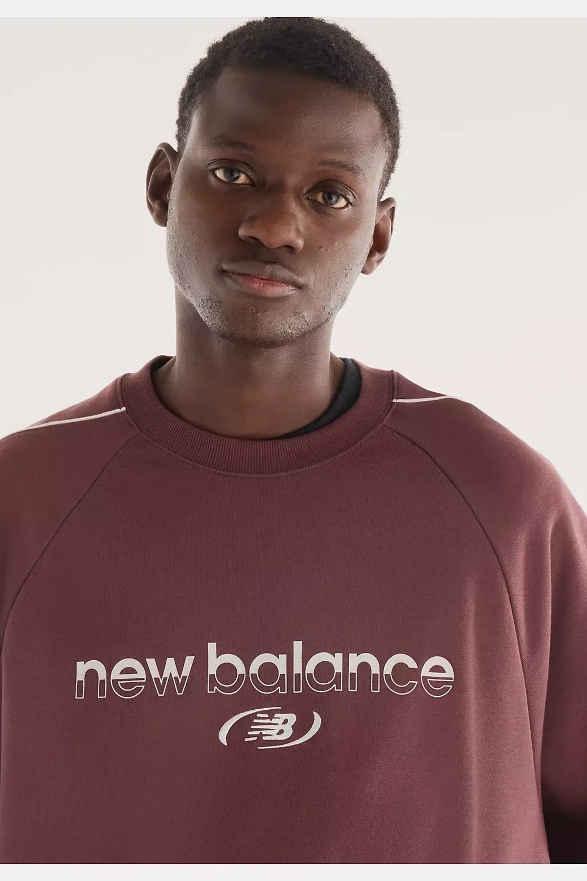 NEW BALANCE MTNSY TRACKSIDE FRENCH TERRY CRE en color (3)