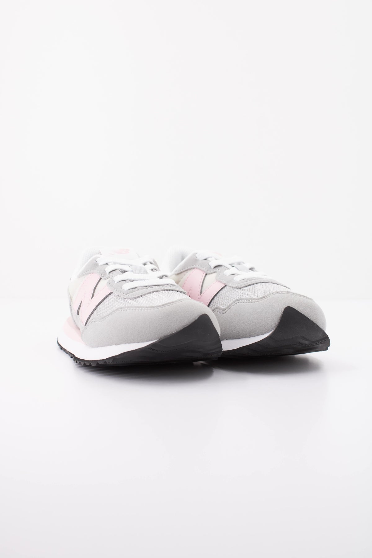 NEW BALANCE P DQ DEPORTIVO en color GRIS (2)