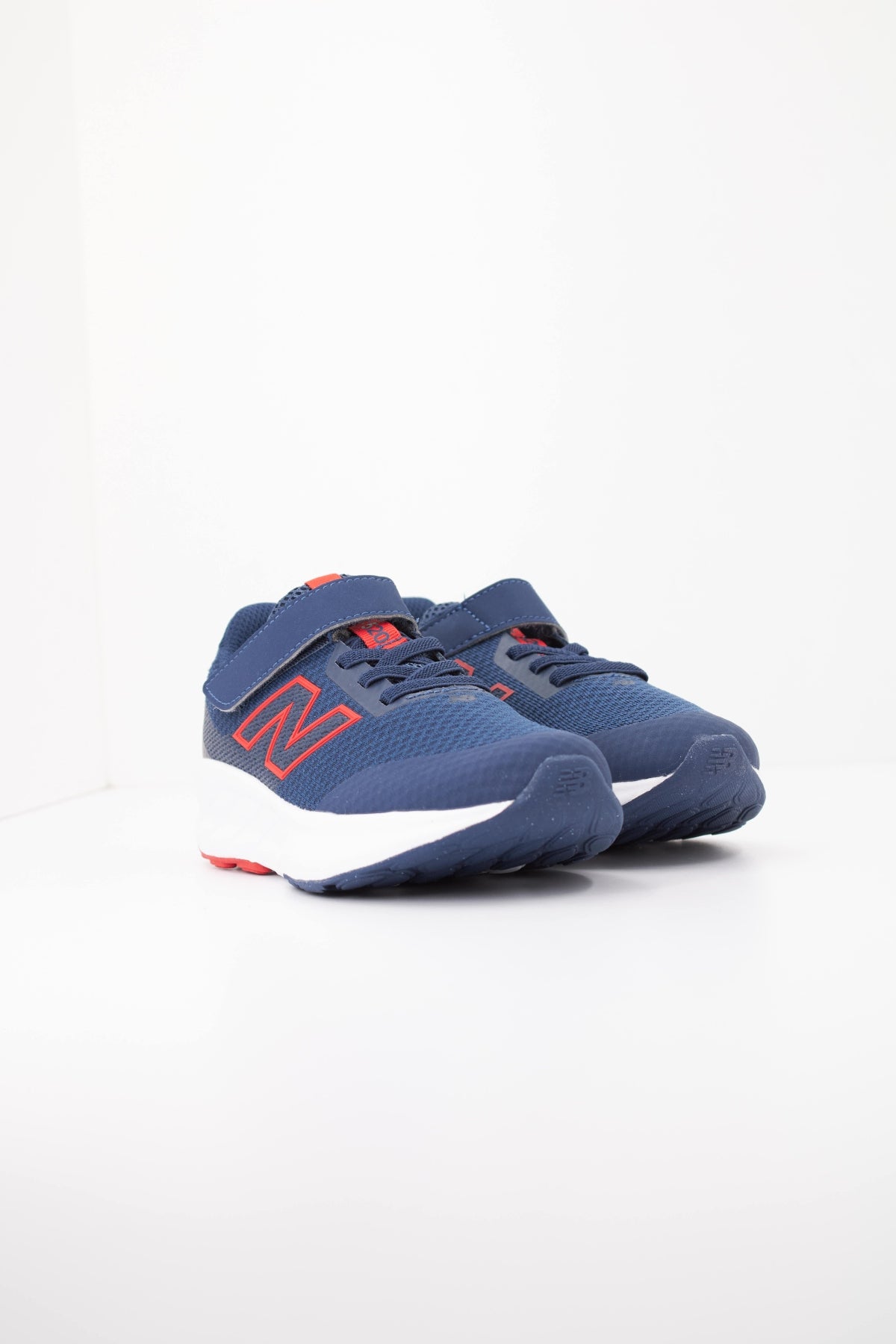 NEW BALANCE P en color AZUL (2)