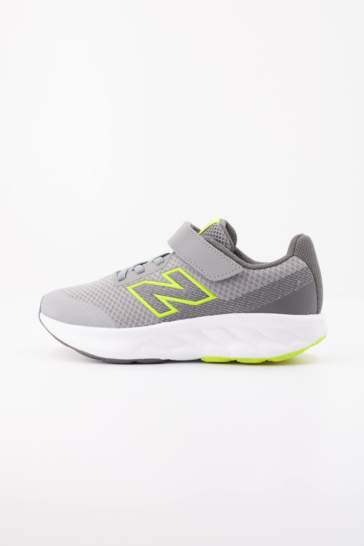 NEW BALANCE P WQ DEPORTIVO en color GRIS (1)