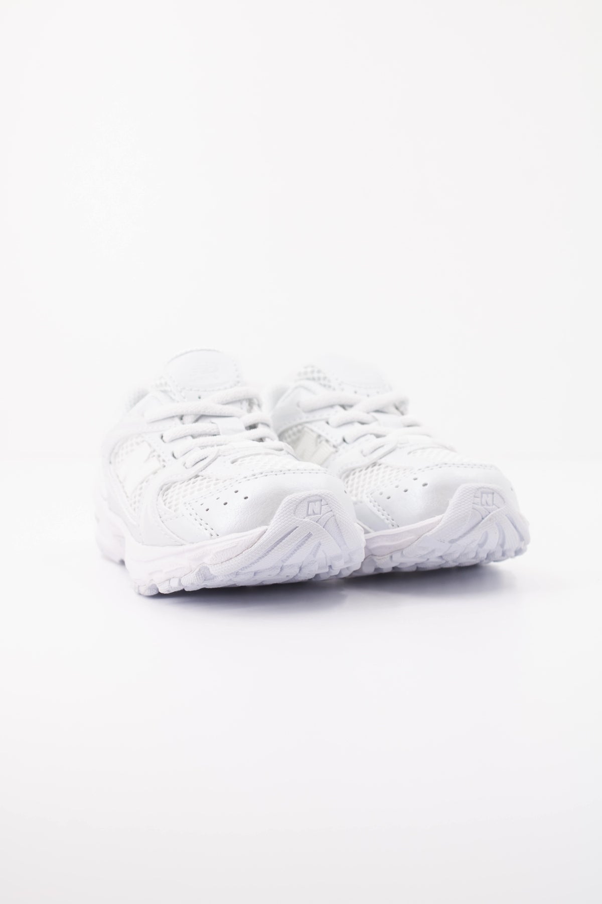 NEW BALANCE IZ PA DEPORTIVO en color BLANCO (2)