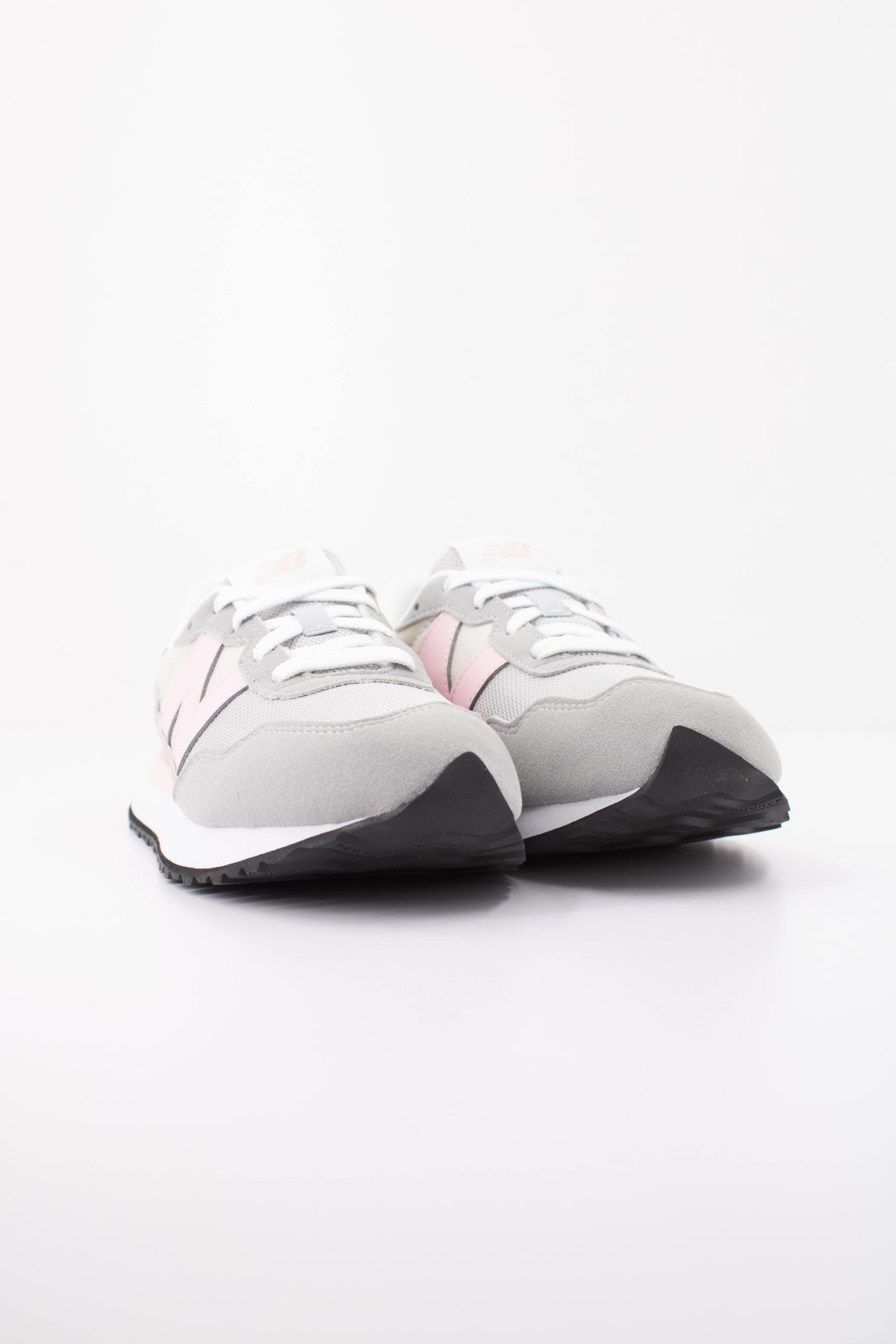 NEW BALANCE G JR DEPORTIVO en color GRIS (2)