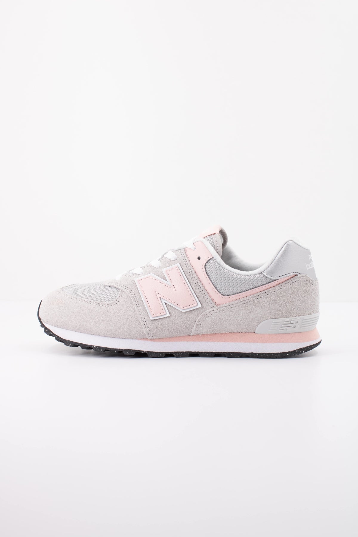 NEW BALANCE GC EVK DEPORTIVO en color BEIS (1)