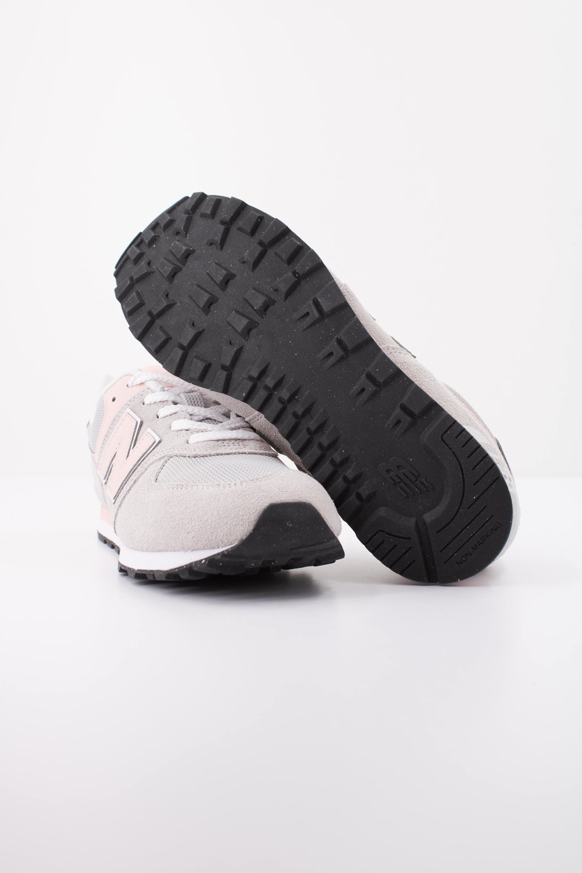 NEW BALANCE GC EVK DEPORTIVO en color BEIS (5)