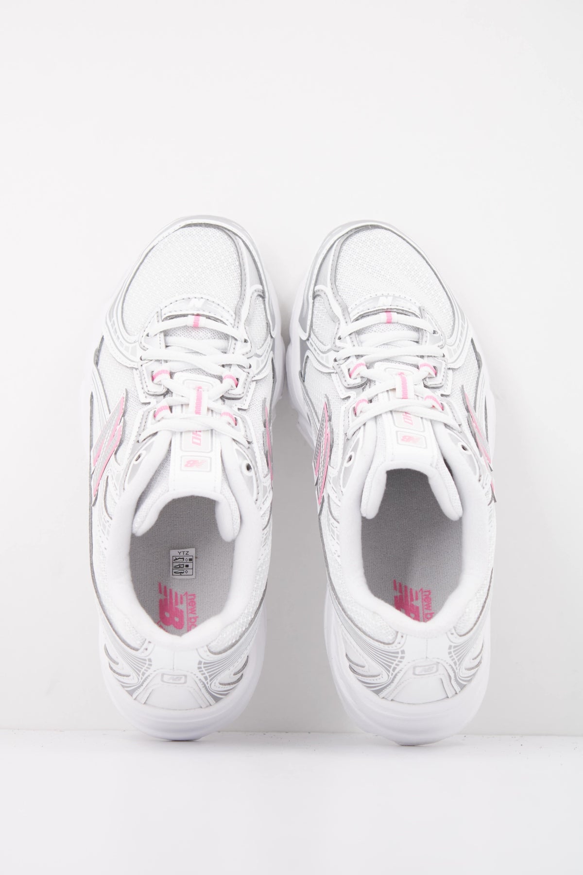 NEW BALANCE G M en color BLANCO (3)