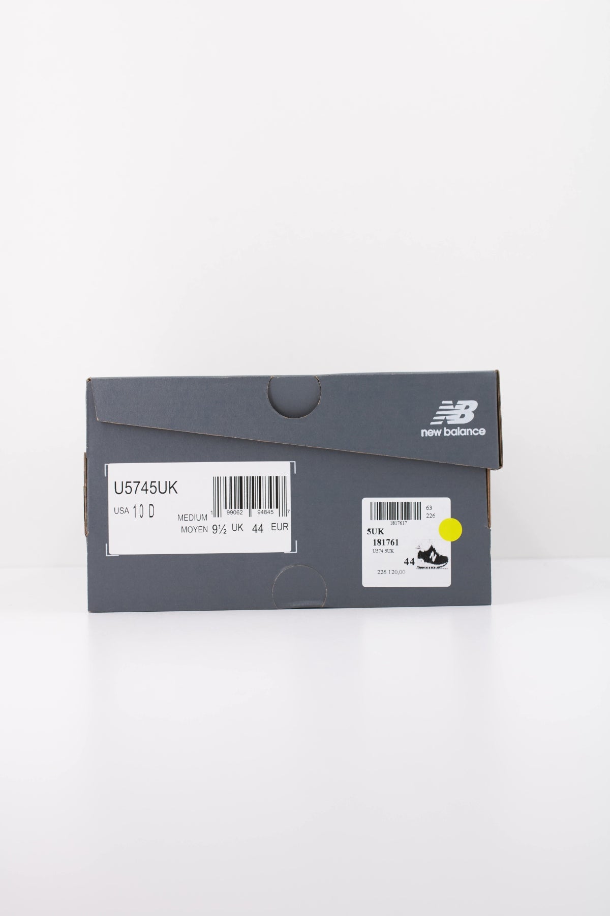 NEW BALANCE U UK DEPORTIVO en color MARRON (6)