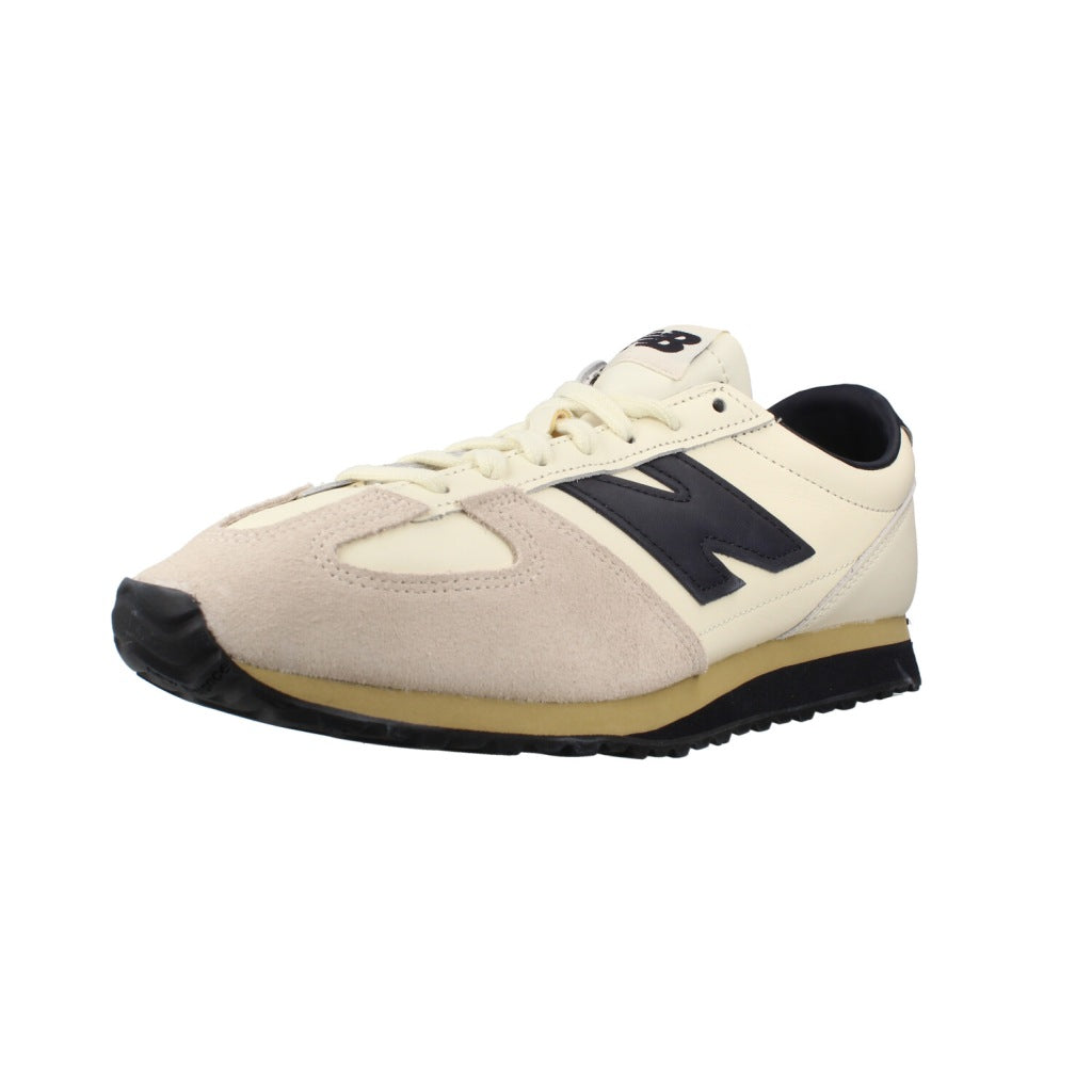 NEW BALANCE U EX en color BEIS (1)