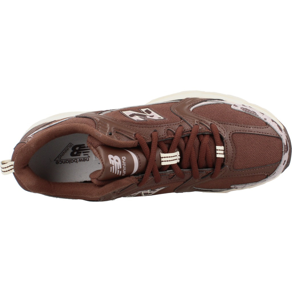 NEW BALANCE U MLA DEPORTIVO en color MARRON (7)