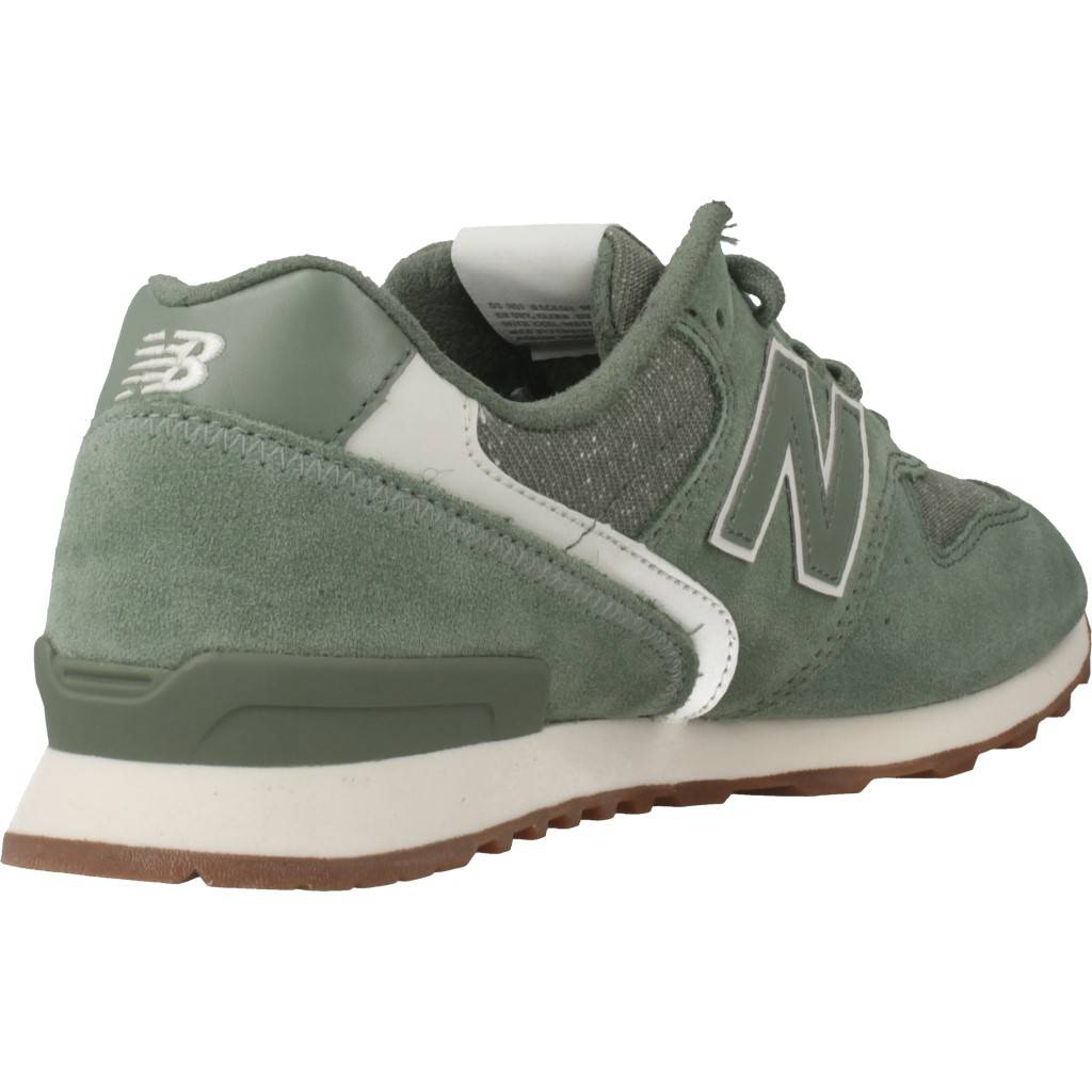 NEW BALANCE WR en color VERDE (3)