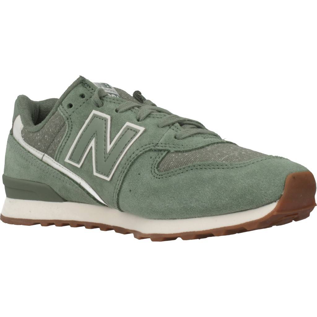 NEW BALANCE WR en color VERDE (5)