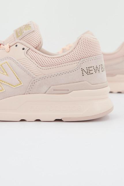 NEW BALANCE CW HCD en color ROSA (4)