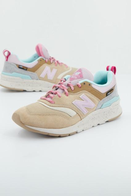 NEW BALANCE CW HOA en color MARRON CLARO (3)