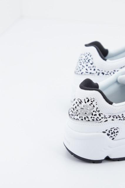 NEW BALANCE WL LBC en color BLANCO (2)