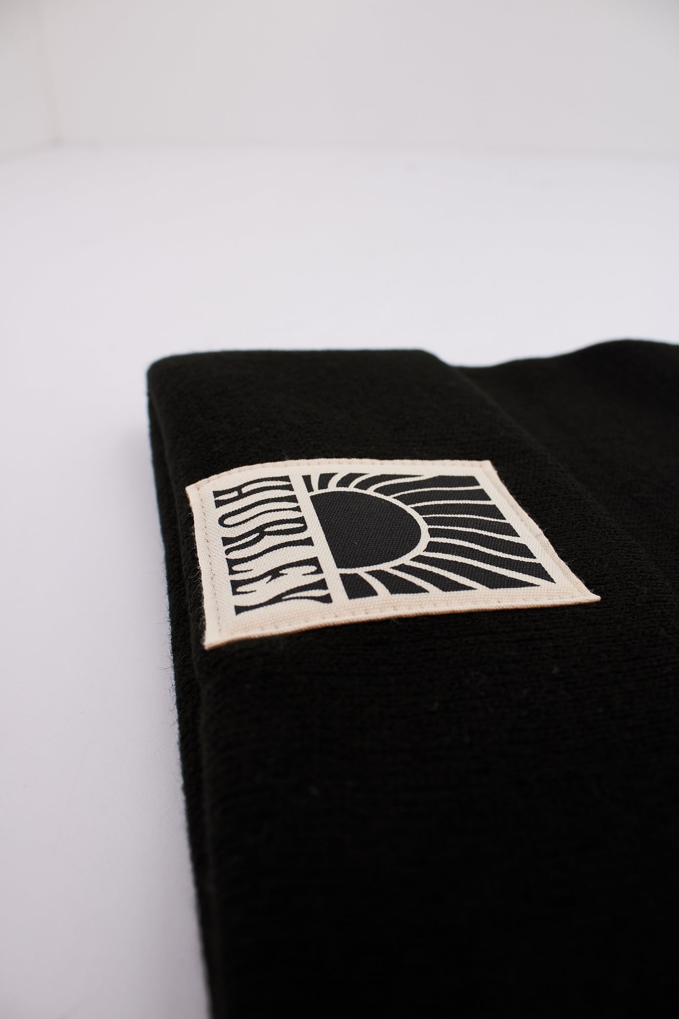 HURLEY W BIG SKY BEANIE en color NEGRO (3)