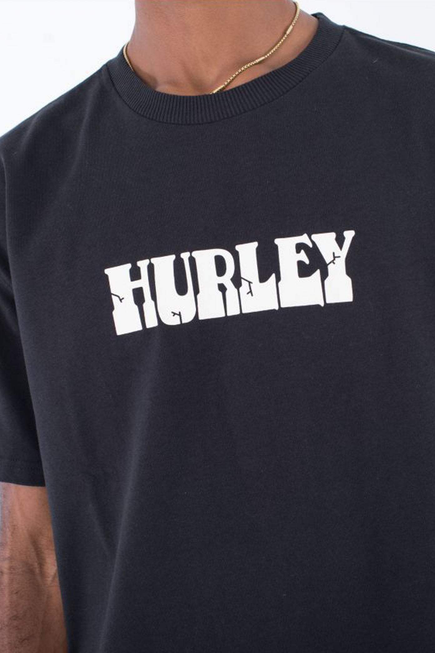HURLEY WORM TEE en color NEGRO (4)